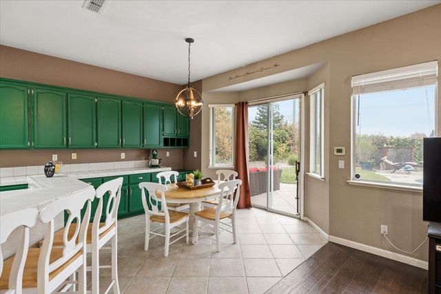 9286 Fosdyke Ct, Sacramento, CA 95829