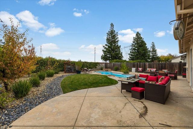 9286 Fosdyke Ct, Sacramento, CA 95829