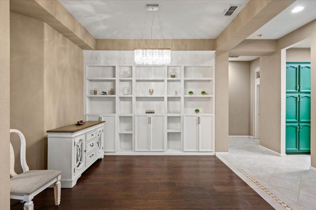 9286 Fosdyke Ct, Sacramento, CA 95829