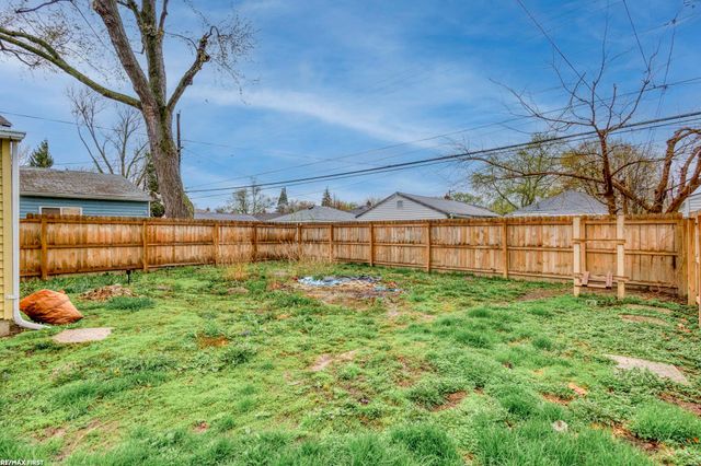 26308 Culver St Street, Saint Clair Shores, MI 48081