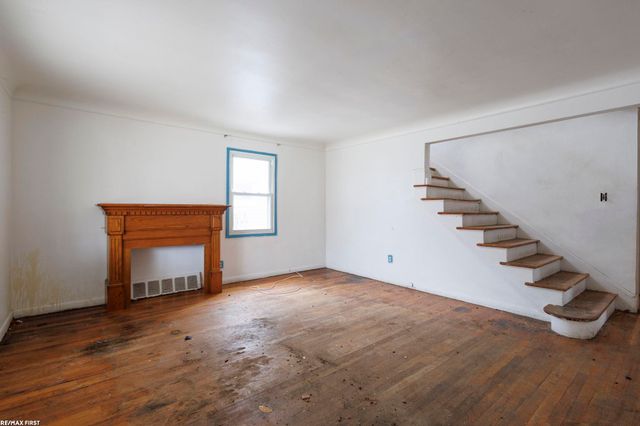 26308 Culver St Street, Saint Clair Shores, MI 48081