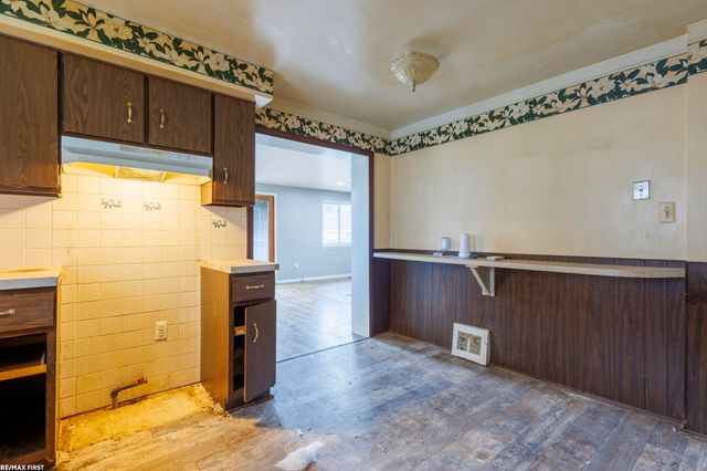 26308 Culver St Street, Saint Clair Shores, MI 48081