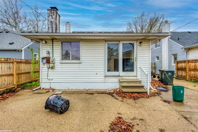 26308 Culver St Street, Saint Clair Shores, MI 48081