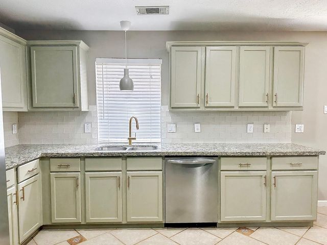 20810 Camphor Tree Drive, Katy, TX 77449