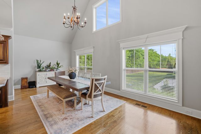 906 Harrisburg Ln, Mount Juliet, TN 37122