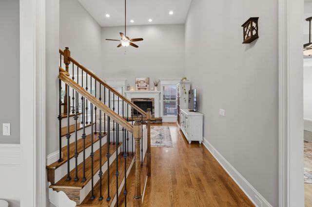 906 Harrisburg Ln, Mount Juliet, TN 37122