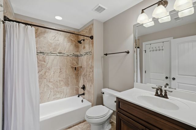 906 Harrisburg Ln, Mount Juliet, TN 37122