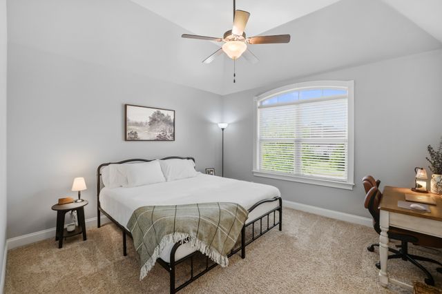 906 Harrisburg Ln, Mount Juliet, TN 37122