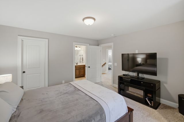 906 Harrisburg Ln, Mount Juliet, TN 37122