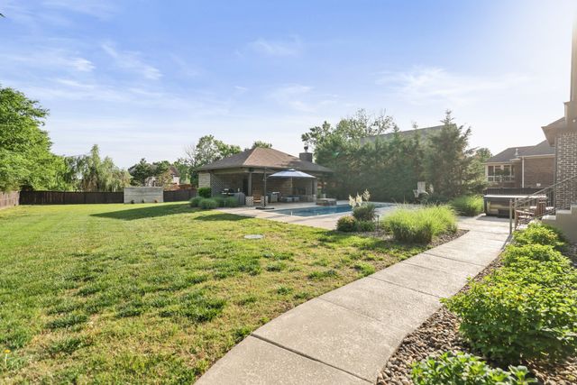 906 Harrisburg Ln, Mount Juliet, TN 37122