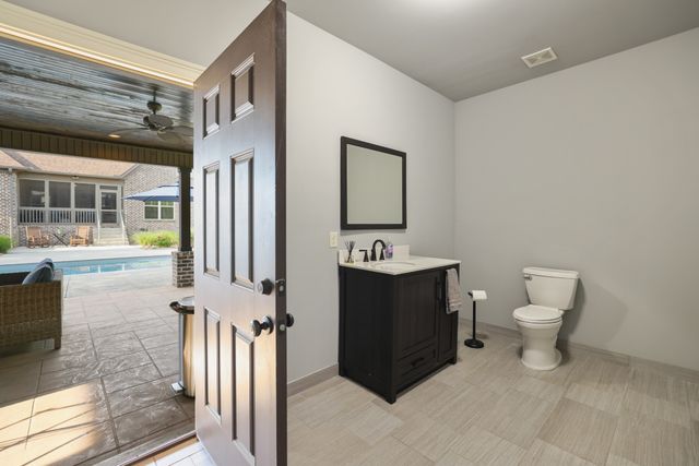 906 Harrisburg Ln, Mount Juliet, TN 37122