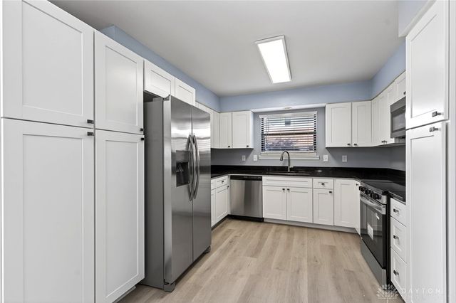 6660 Deer Bluff Drive, Huber Heights, OH 45424