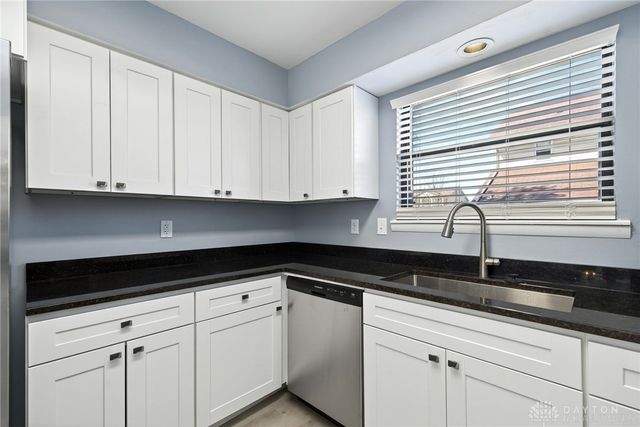 6660 Deer Bluff Drive, Huber Heights, OH 45424