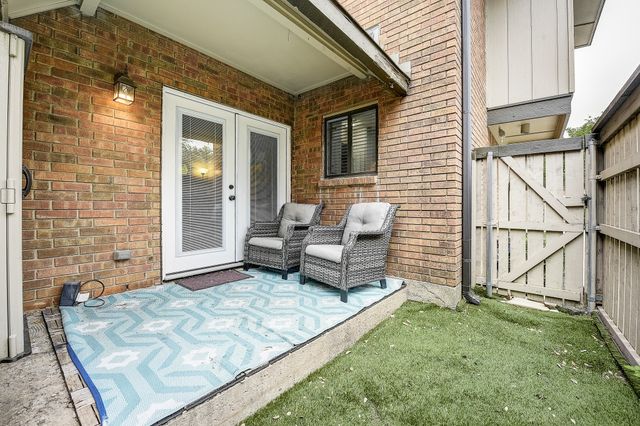 2804 Escada Drive 103, Farmers Branch, TX 75234