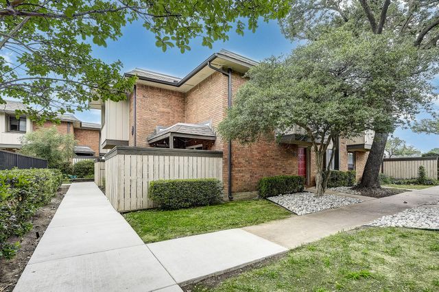 2804 Escada Drive 103, Farmers Branch, TX 75234
