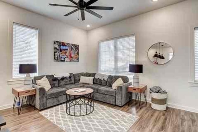 738 Douglas Ave Unit 11, Nashville, TN 37207