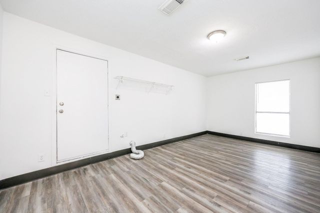 2706 Raymond Street, Pasadena, TX 77506