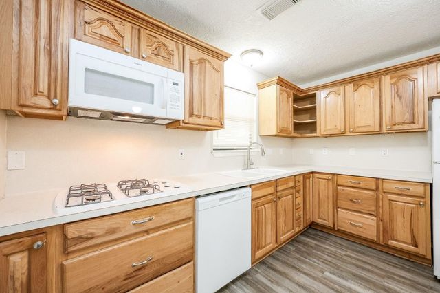 2706 Raymond Street, Pasadena, TX 77506