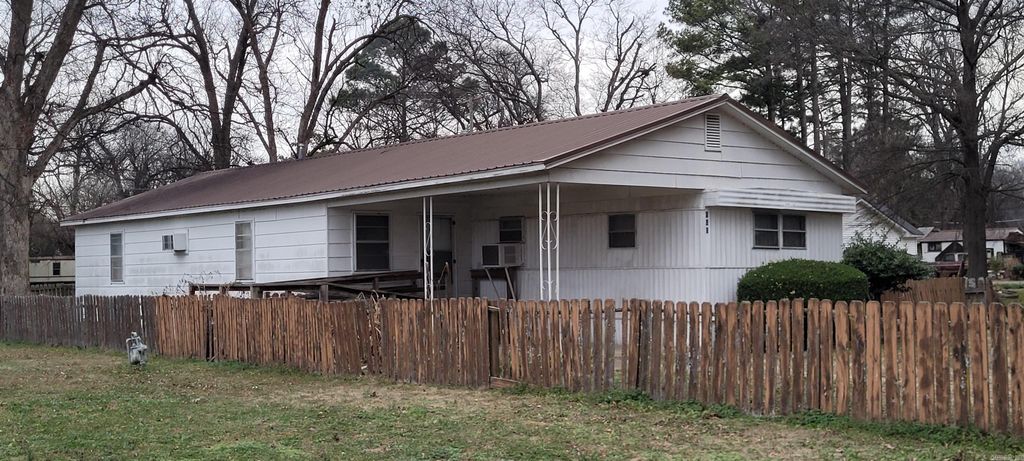 106 Johnson Street, Mccrory, AR 72101