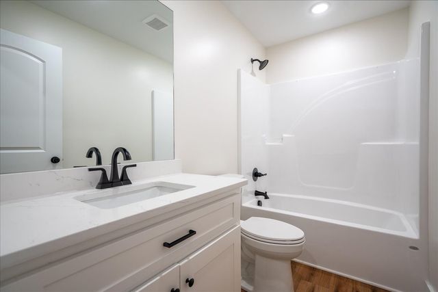 3983 Buffalo Rd, Summertown, TN 38483