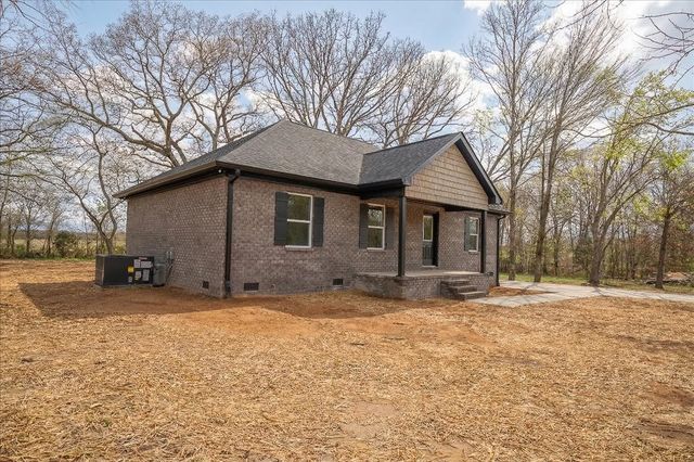 3983 Buffalo Rd, Summertown, TN 38483