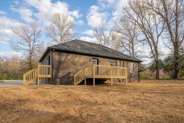 3983 Buffalo Rd, Summertown, TN 38483