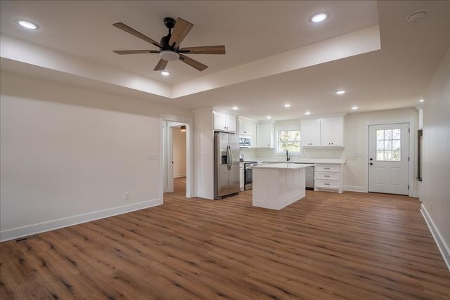 3983 Buffalo Rd, Summertown, TN 38483