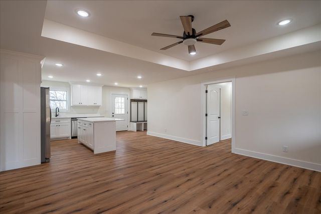 3983 Buffalo Rd, Summertown, TN 38483