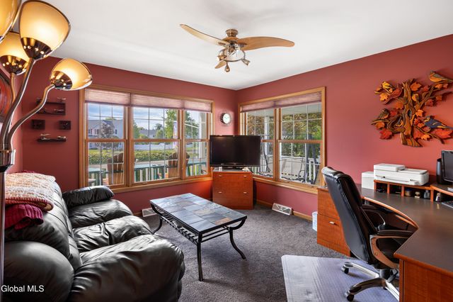 11 Belleauwood Circle, Colonie, NY 12189