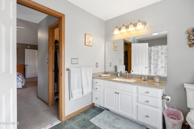 11 Belleauwood Circle, Colonie, NY 12189