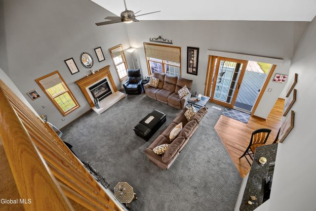 11 Belleauwood Circle, Colonie, NY 12189