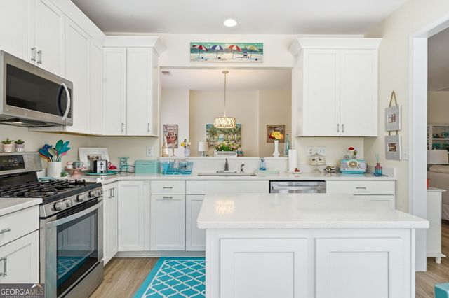 939 Santa Anita Drive, Woodstock, GA 30189