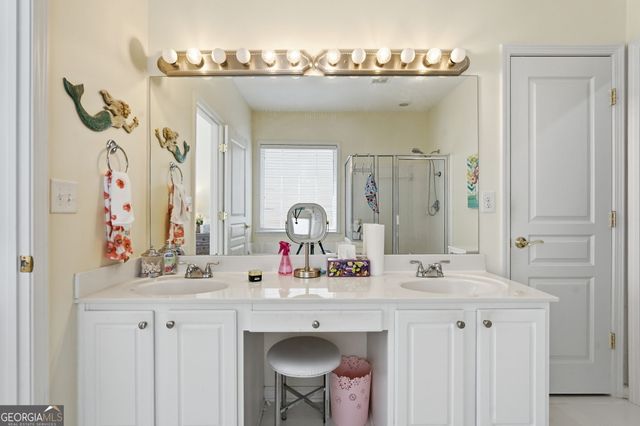 939 Santa Anita Drive, Woodstock, GA 30189