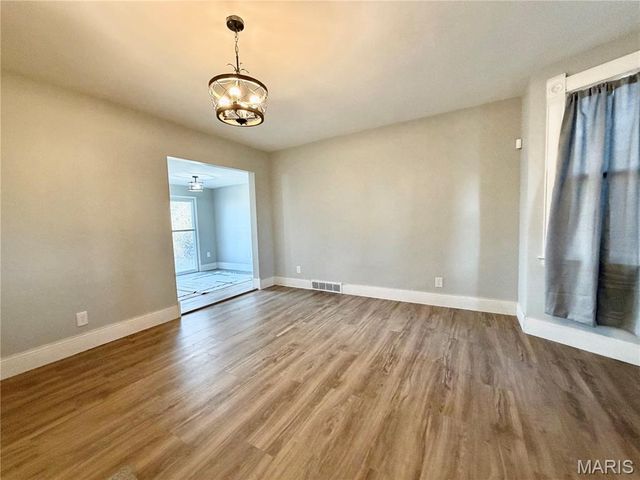 418 W 3RD, O'fallon, IL 62269