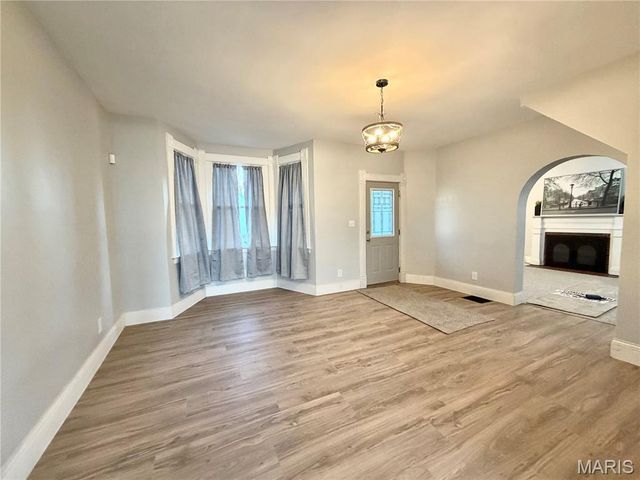 418 W 3RD, O'fallon, IL 62269