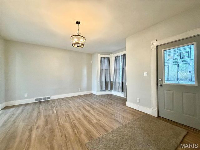 418 W 3RD, O'fallon, IL 62269