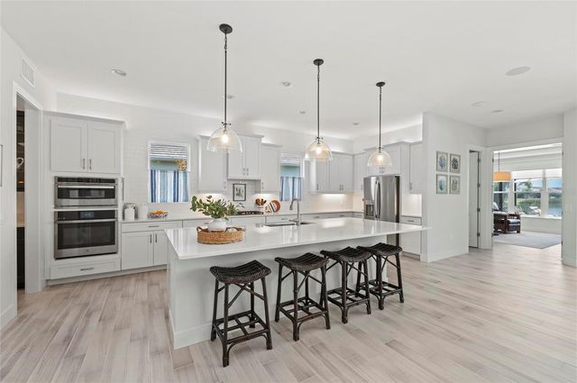 8067 WATERBEND TRAIL, Sarasota, FL 34240