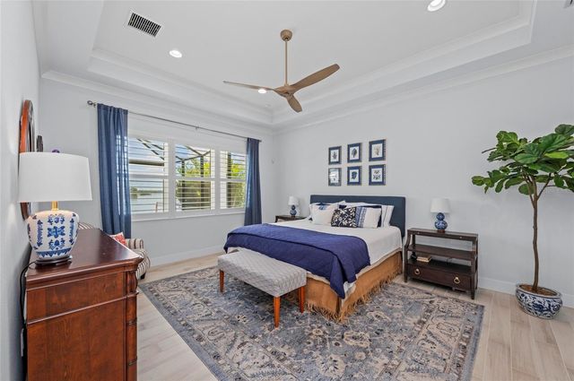 8067 WATERBEND TRAIL, Sarasota, FL 34240