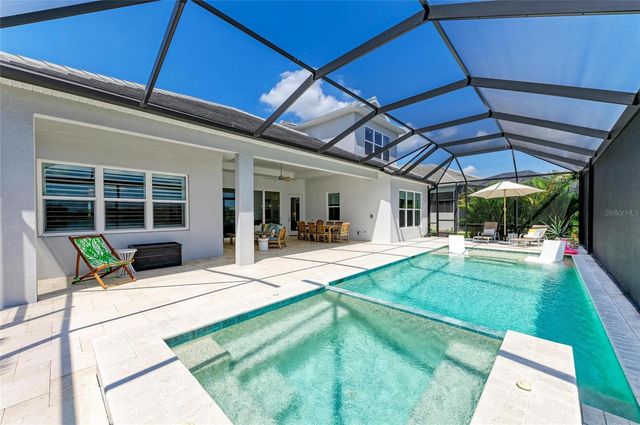 8067 WATERBEND TRAIL, Sarasota, FL 34240