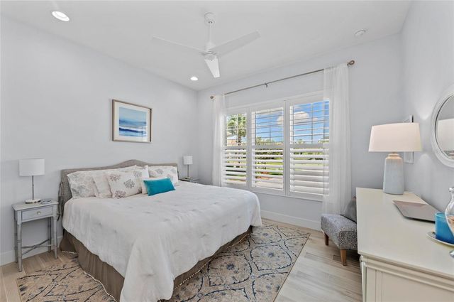 8067 WATERBEND TRAIL, Sarasota, FL 34240