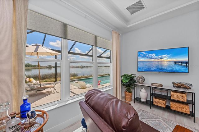 8067 WATERBEND TRAIL, Sarasota, FL 34240