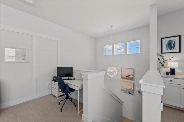 8067 WATERBEND TRAIL, Sarasota, FL 34240