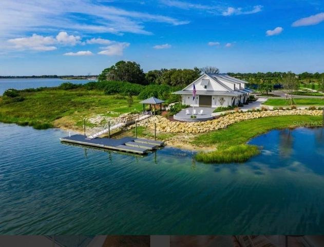 8067 WATERBEND TRAIL, Sarasota, FL 34240