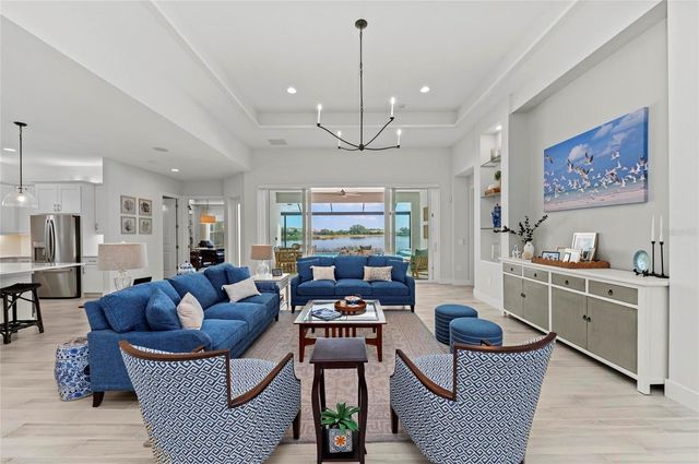 8067 WATERBEND TRAIL, Sarasota, FL 34240