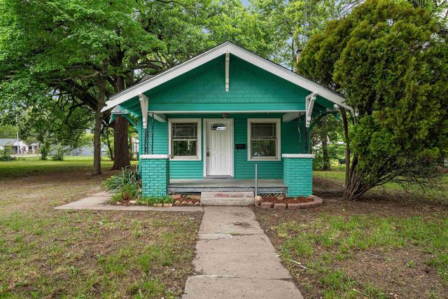 907 N Taylor, El Dorado, KS 67042