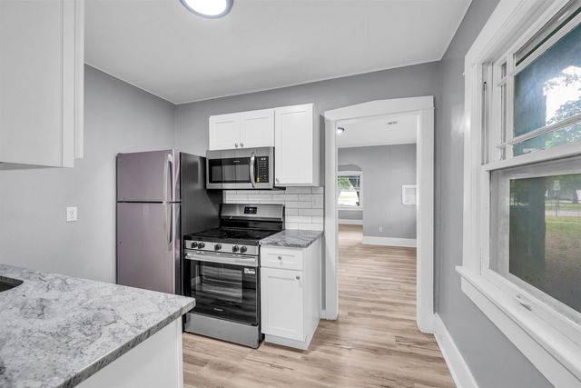 907 N Taylor, El Dorado, KS 67042