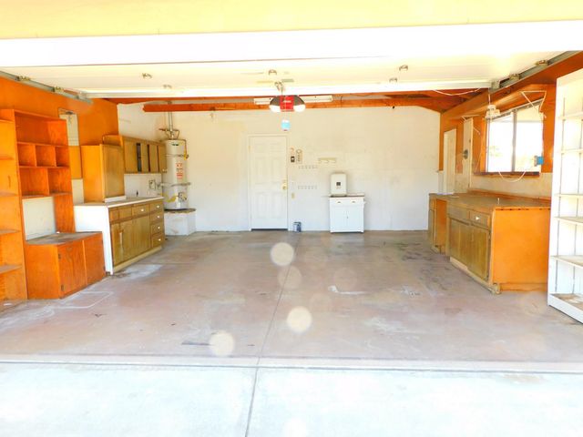 7305 Snowmass Lane, Bakersfield, CA 93309