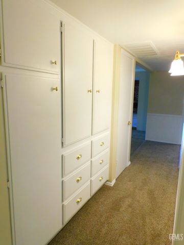 7305 Snowmass Lane, Bakersfield, CA 93309