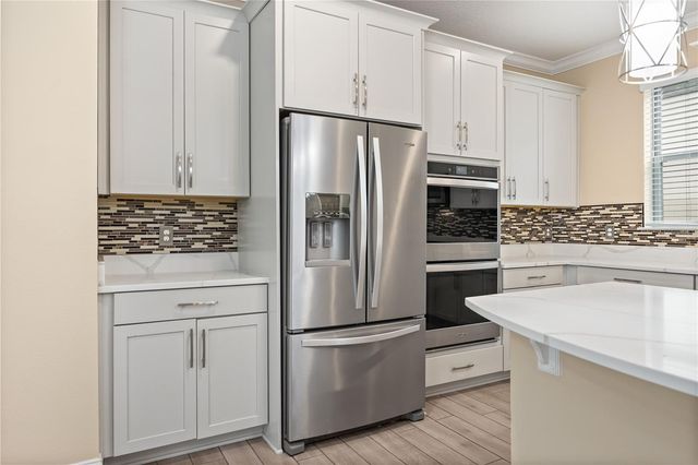 8324 VIVARO ISLE WAY, Windermere, FL 34786