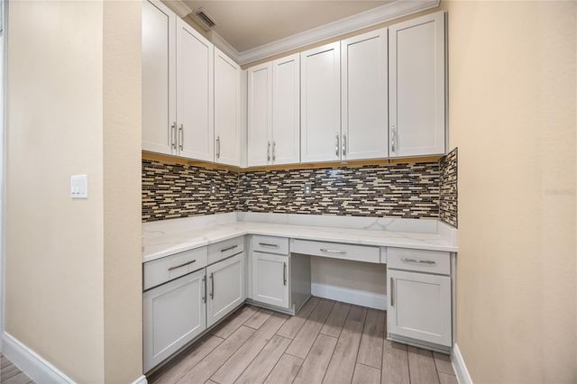 8324 VIVARO ISLE WAY, Windermere, FL 34786